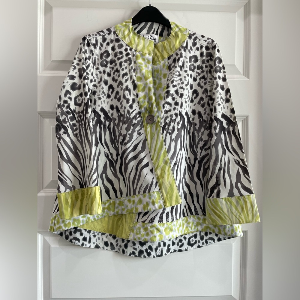 Joseph Ribkoff Asymmetrical Jacket Size 8